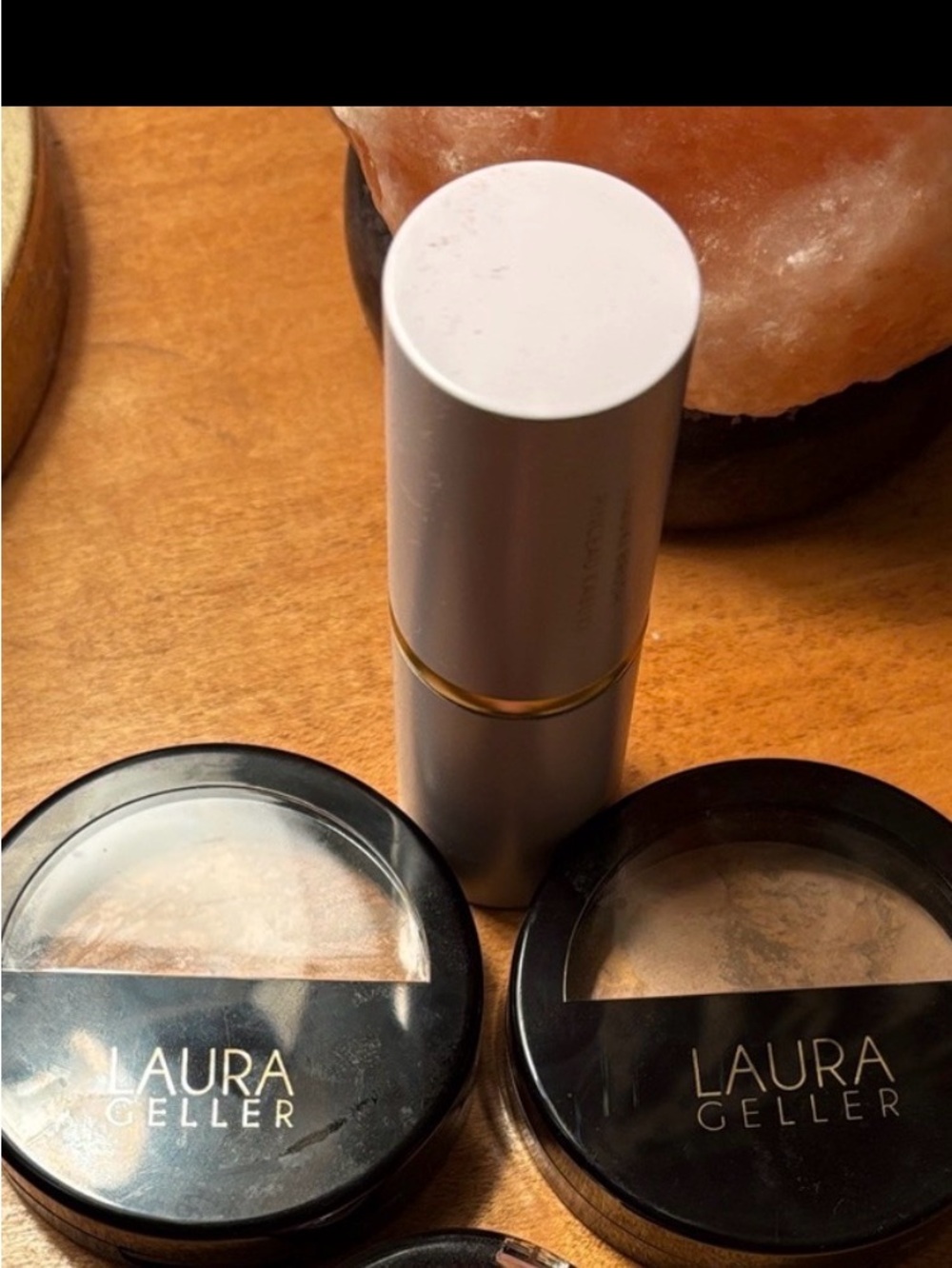 Laura Geller foundation set